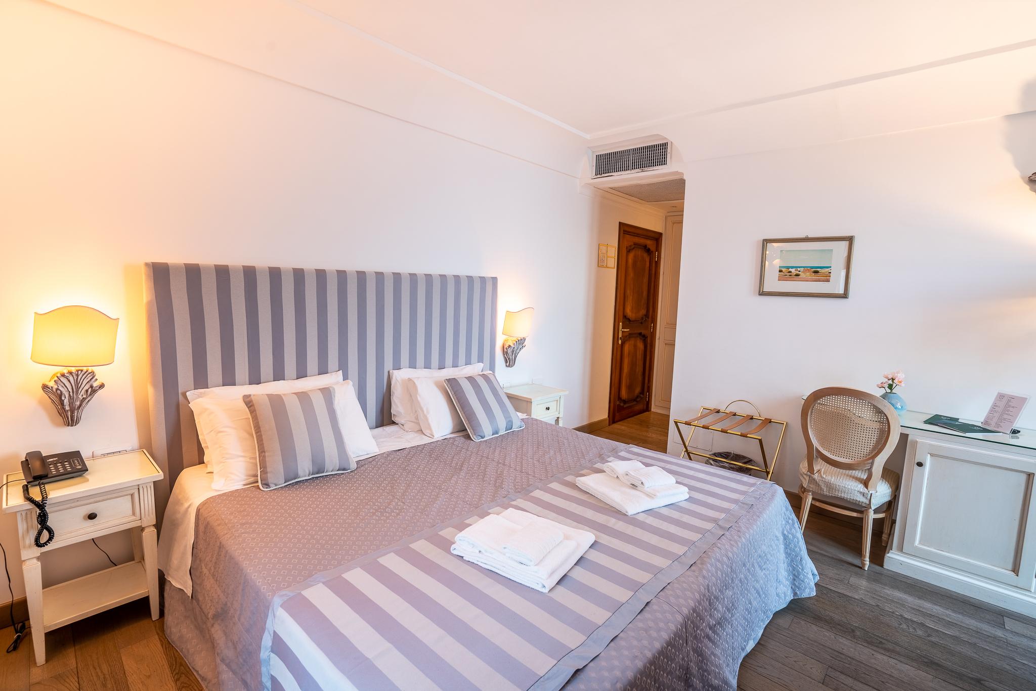 Covo Dei Saraceni Hotel โปลีญาโนอามาเร ภายนอก รูปภาพ