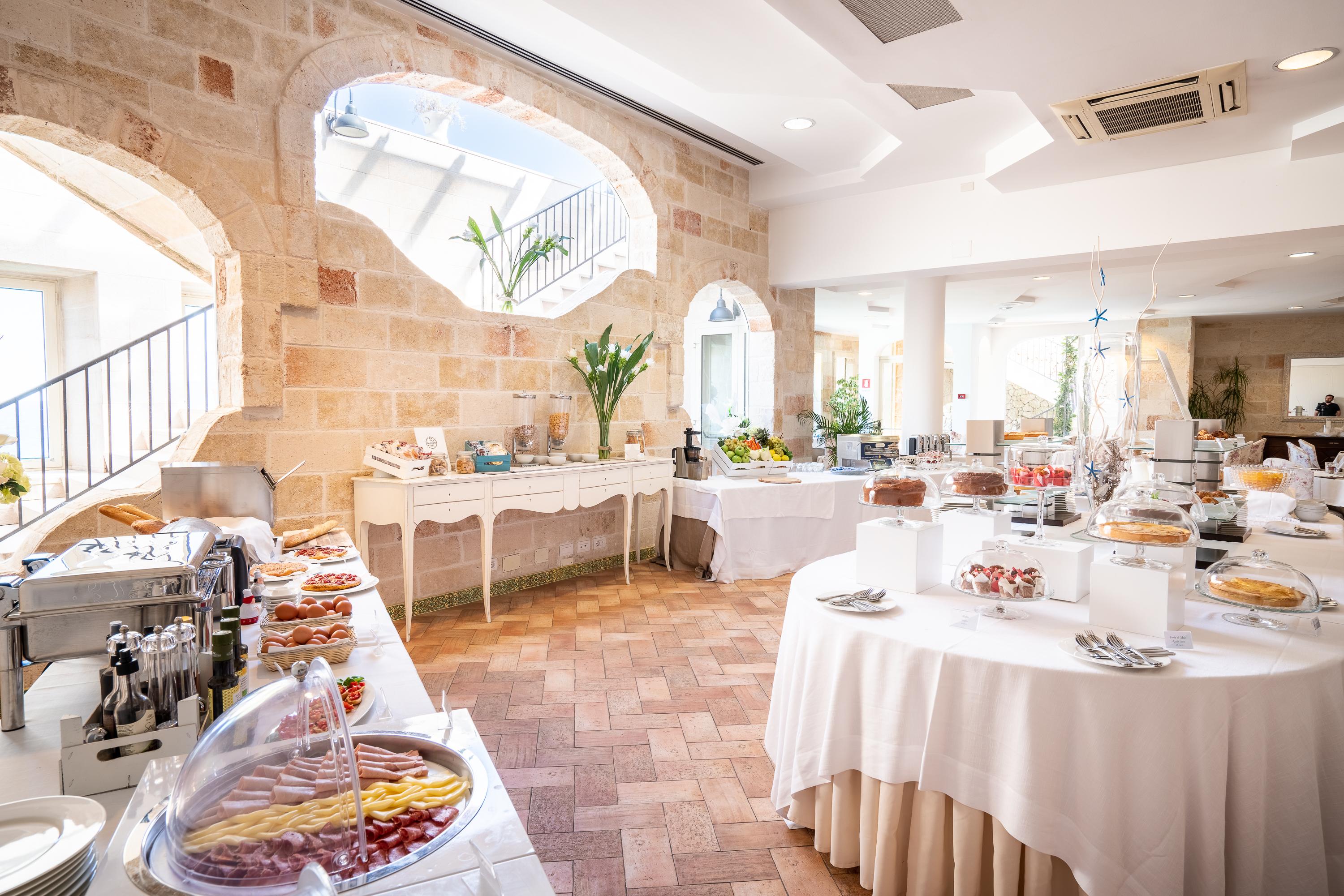 Covo Dei Saraceni Hotel โปลีญาโนอามาเร ภายนอก รูปภาพ